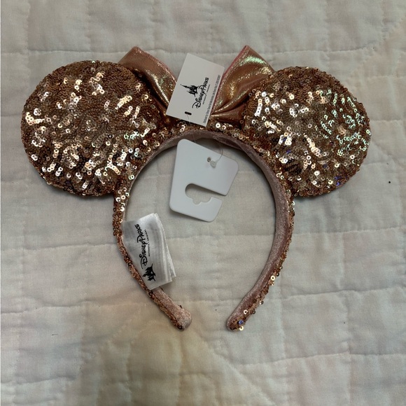 NWT RARE Original Disney Parks Rose Gold Ear Headband - Picture 2 of 2